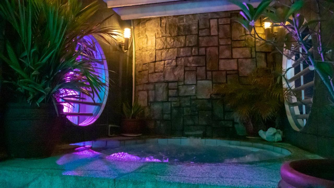 Fields Palace Hotel Angeles Exterior foto